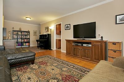 4th image of 3530 Henry Hudson Pkwy APT 12L