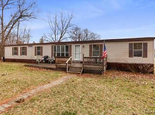 544 Norvell Beach Dr, Brooklyn, MI 49230