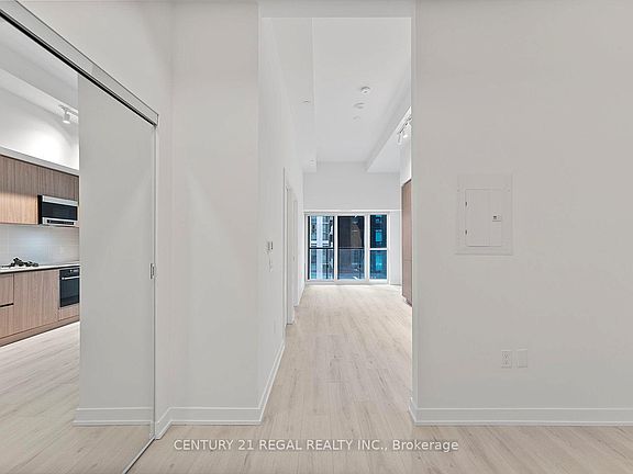 5th image of 110 Broadway Ave #1303