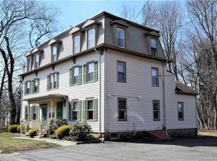 28 Driveway APT 3R, Guilford, CT 06437