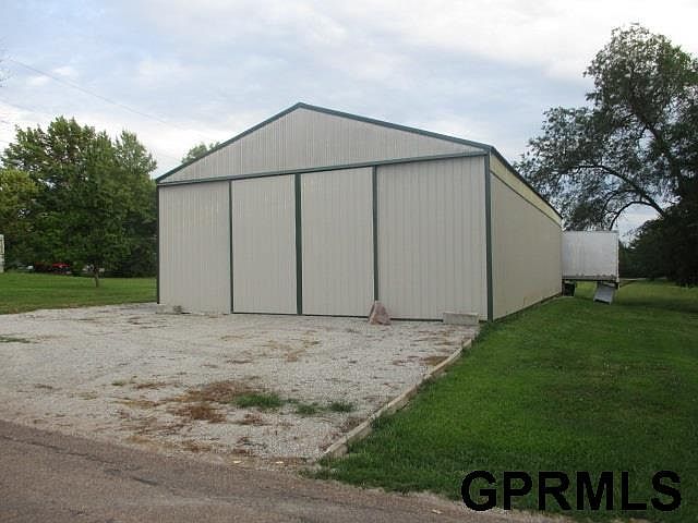 1st image of 615 W C St