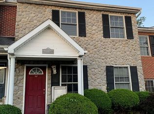 2147 Buckingham Sq, Maysville, KY 41056