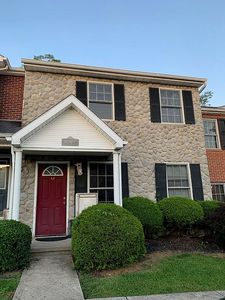 2147 Buckingham Sq, Maysville, KY, 41056
