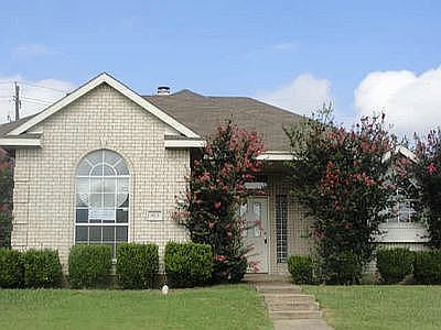 1st image of 913 Hillrise Dr