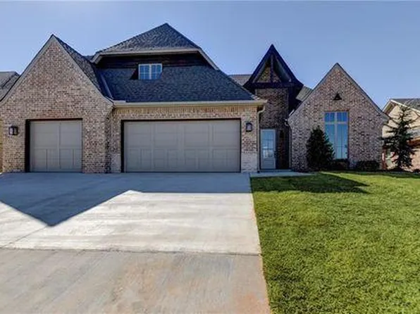4617 Deerfield Dr, Edmond, OK 73034