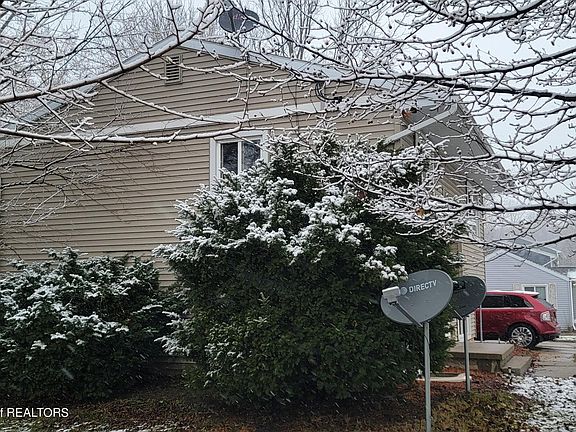 3rd image of 2507/2509 Selma St