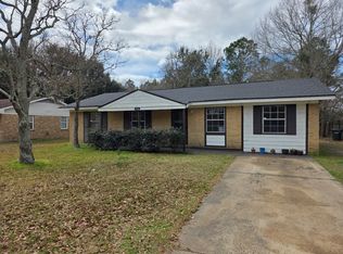 4119 Karen St, Moss Point, MS 39563