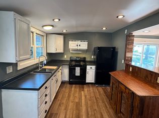109 Elm St, Delavan, WI 53115