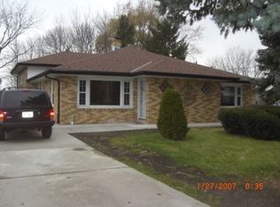 3040 Airline Rd, Racine, WI 53406