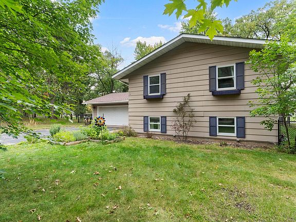 2nd image of 5997 Oak Cir
