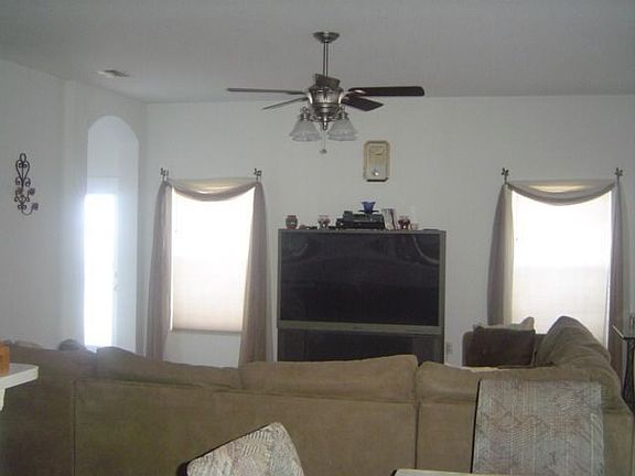 2nd image of 2328 Wood Pointe Dr