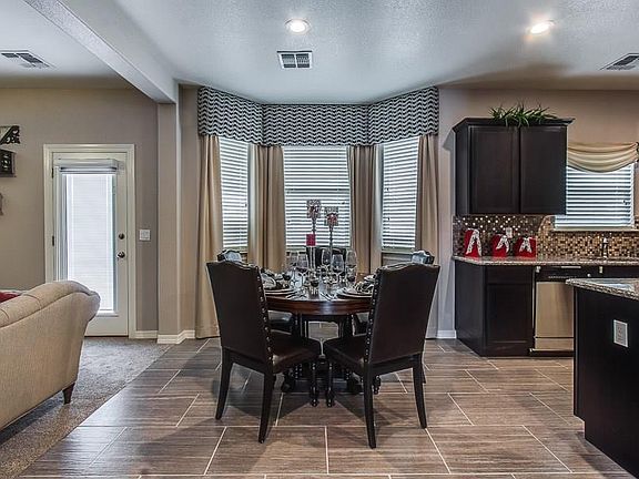 3rd image of 3744 Loma Brisa Dr