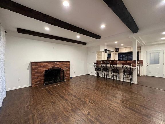 3rd image of 1616 N Allen Ave