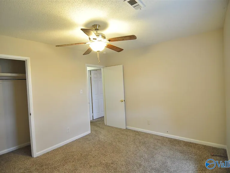 2979 Old Highway 431 #B — Photo 8