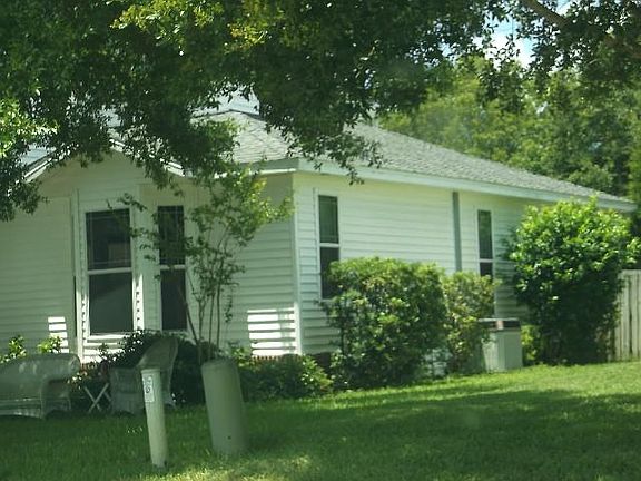 2nd image of 1834 Melanie Way