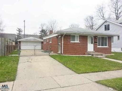 2nd image of 22075 Elmwood Ave