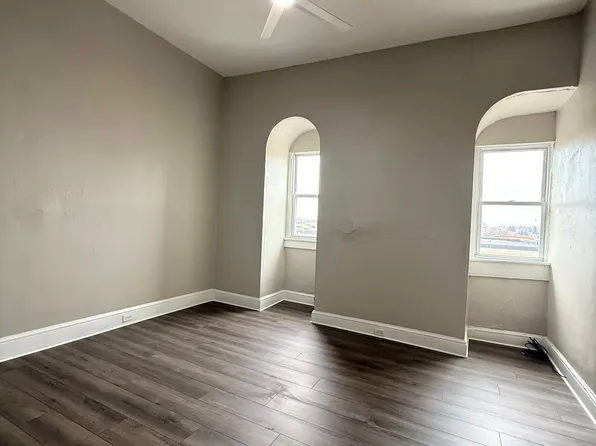 241A N Queen St #5, Lancaster, PA 17602