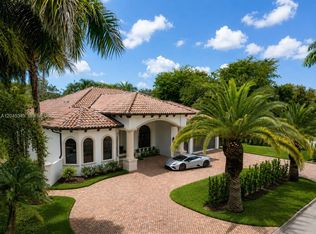 Beverly Hills, Miami, FL 33143
