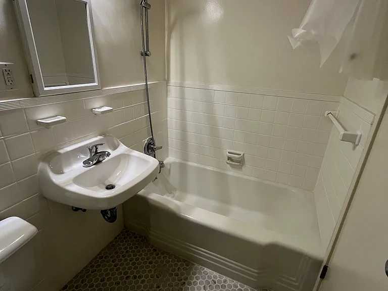 790 Church Street — Photo 12