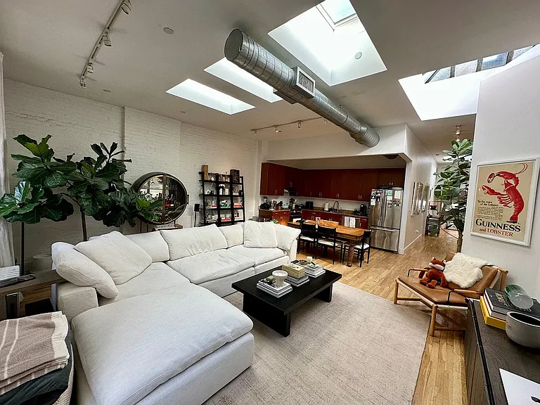 146 Duane St #5C — Photo 1