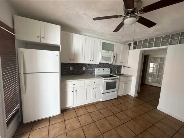 225 SW 99th Ave #1, Miami, FL 33174