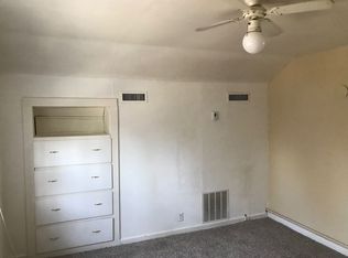 1515 SW 16th St, Topeka, KS 66604