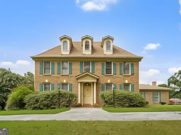 125 Treebrooke Way, Fayetteville, GA 30214