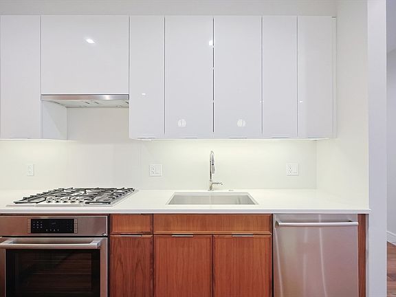 5th image of 99 Sumner St #312