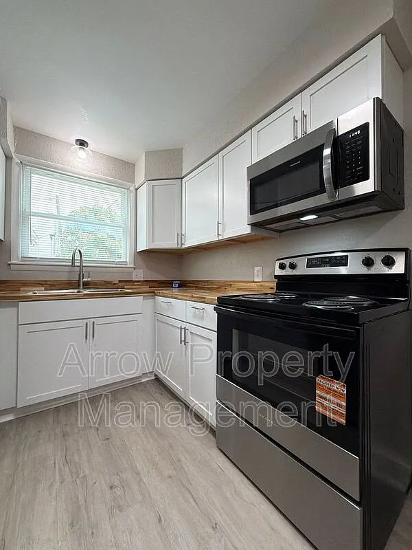 2 bed, 1.0 bath, 570 sqft, $925 — Photo 4