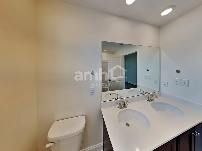 5319 Trust Dr — Photo 22