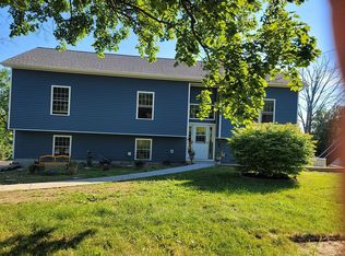 15 Lauretta Dr, Lloyd, NY 12528