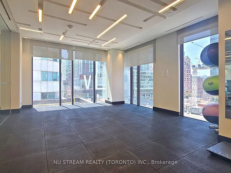 87 Peter St #2202 — Photo 18