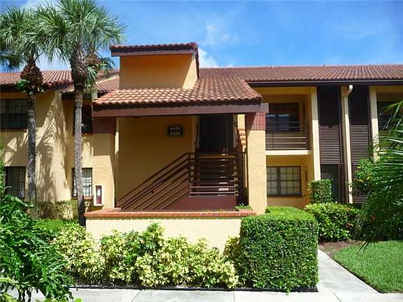 2nd image of 6430 Aspen Glen Cir