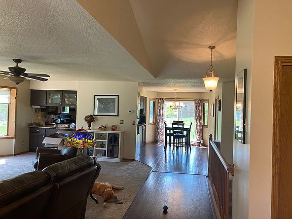 Open floor plan from entry