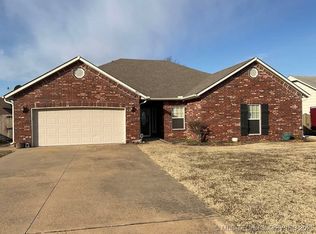 309 Martin Ln, Dewey, OK 74029
