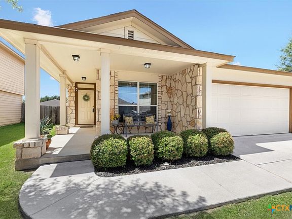 2nd image of 737 Great Oaks Dr