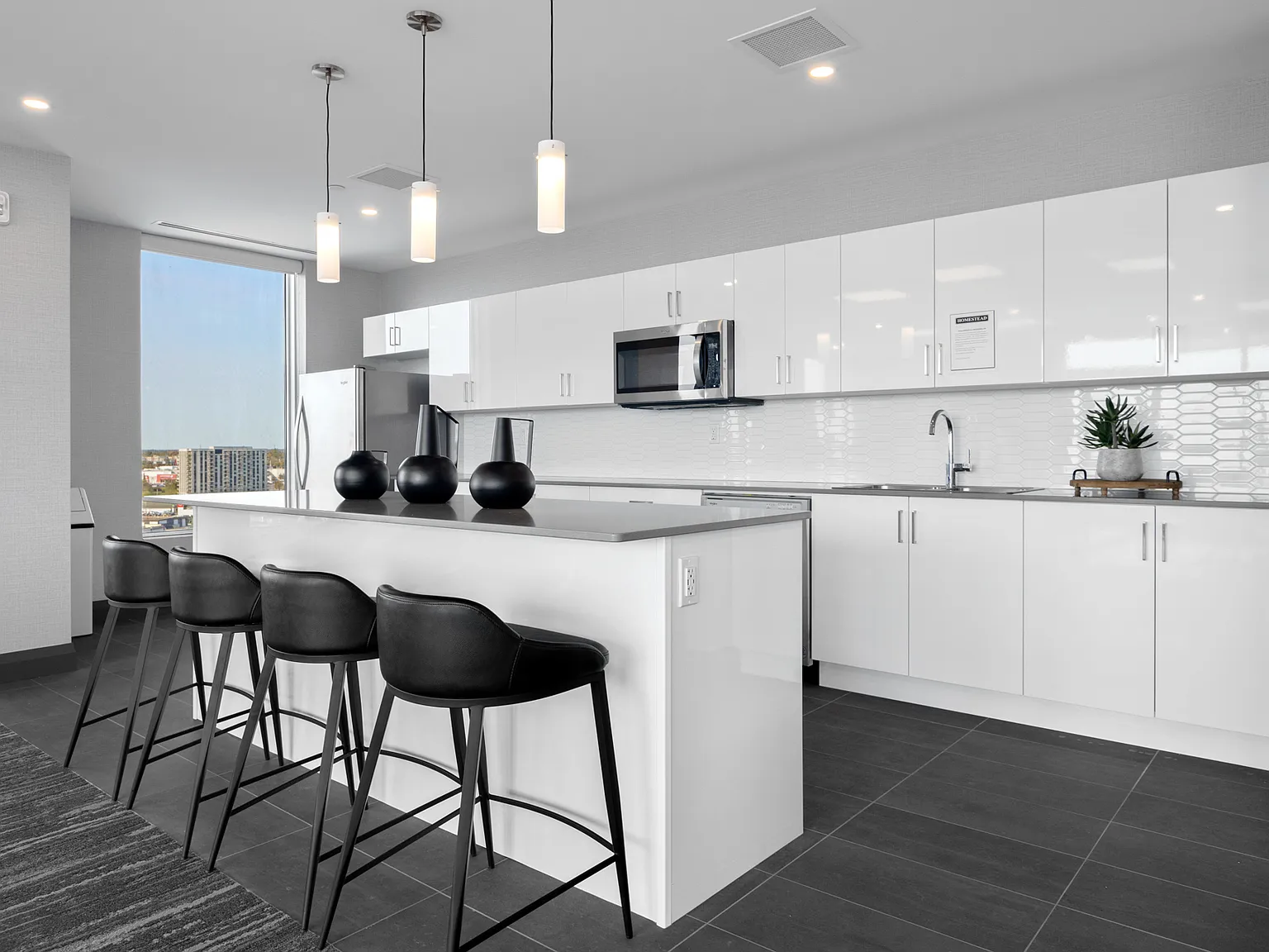 Rockwell Place II — Photo 1