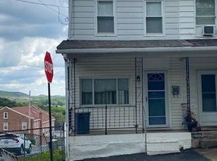 251 Chestnut St, Saint Clair, PA 17970