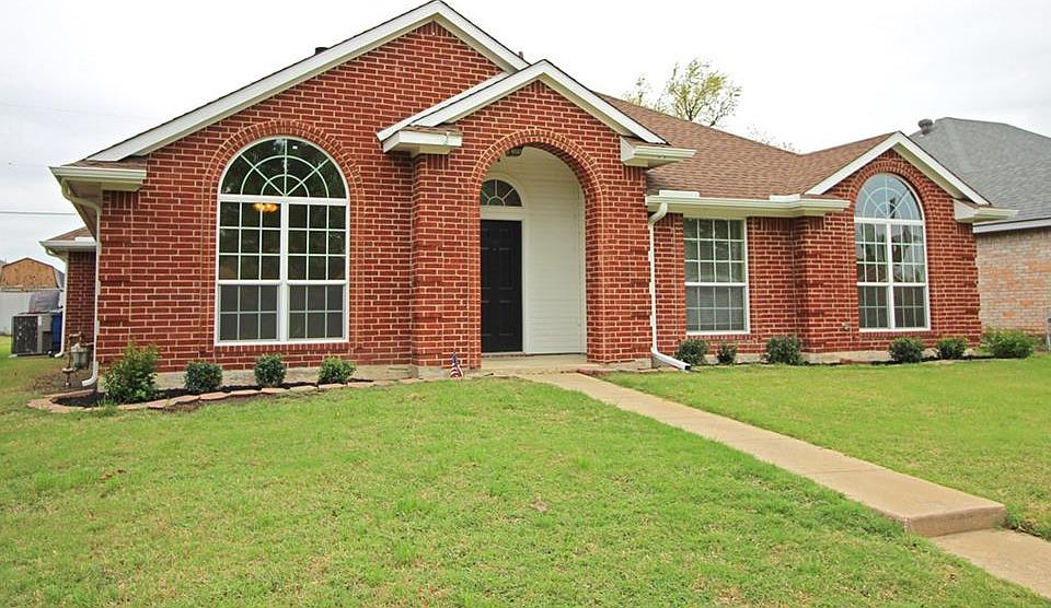 1st image of 707 Flagstone Way