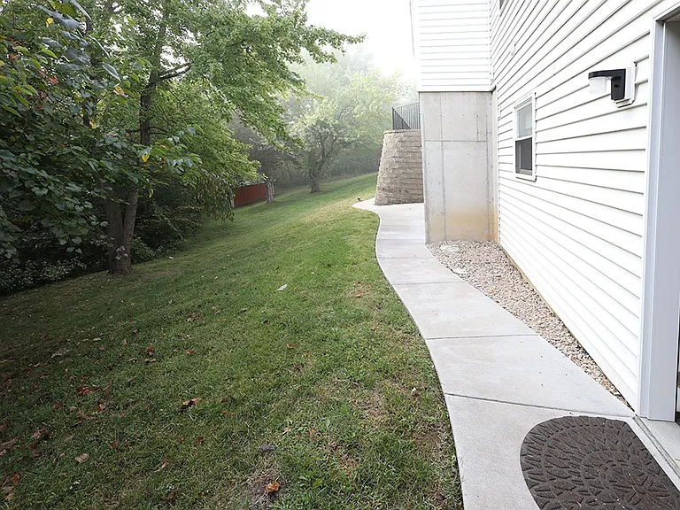 4838 S Point Rd — Photo 3