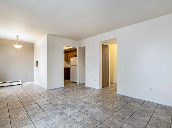 120 Leonard St NE, Grand Rapids, MI