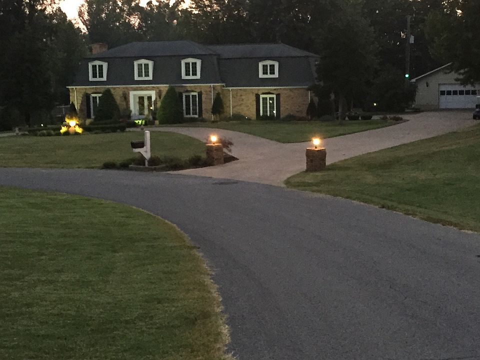 2nd image of 108 Cardinal  Drive
