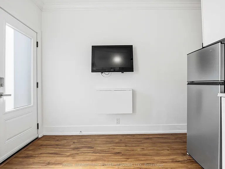 793 Pape Ave #4 — Photo 10