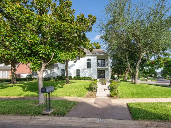 45 Clansmoor Ct