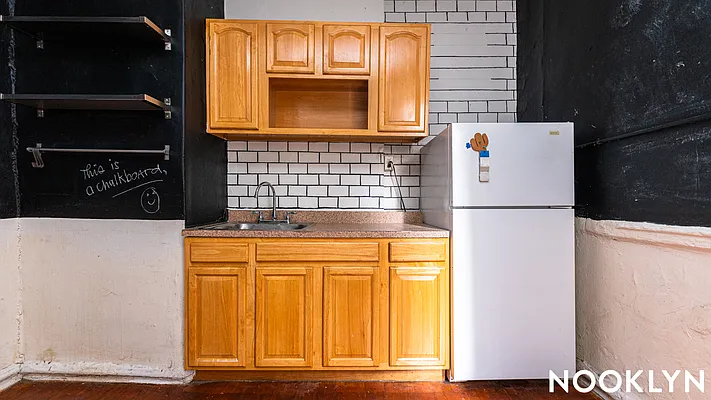 Rented by Nooklyn NYC LLC | media 13