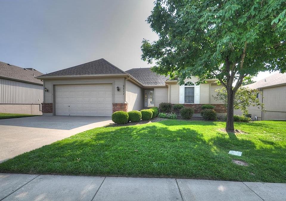 1st image of 2717 S Breckenridge Dr