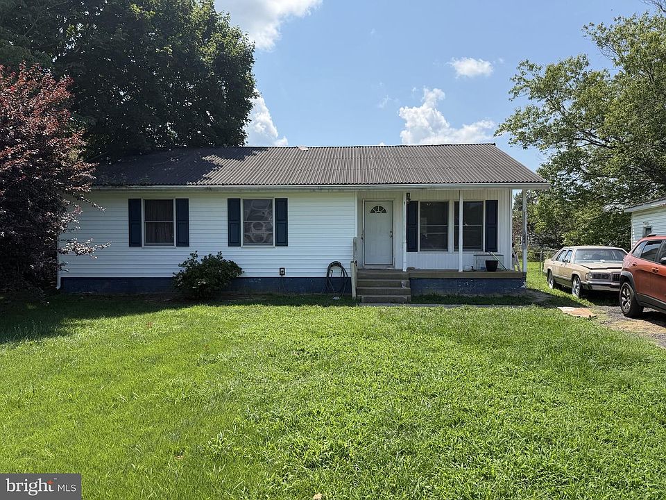 1st image of 284 Woodland Dr
