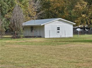 38654 Nursery Ln, Howe, OK 74940