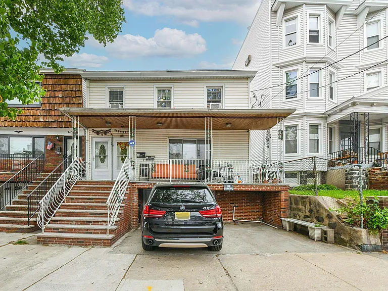 26 Charles St #1 — Photo 3