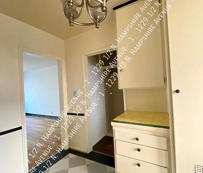 1229 1/2 N Hampshire Ave #1 — Photo 15
